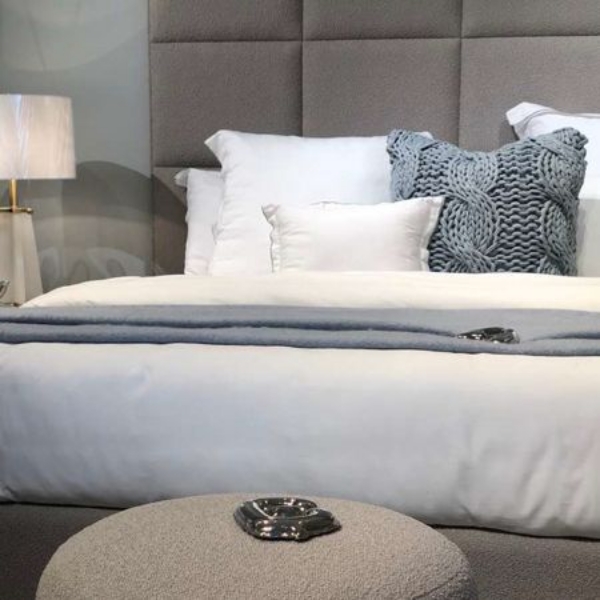 Imagen de Cama Ginna King Size Bone